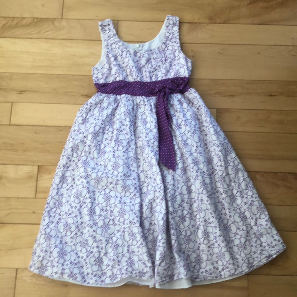 Muneca dress size 10